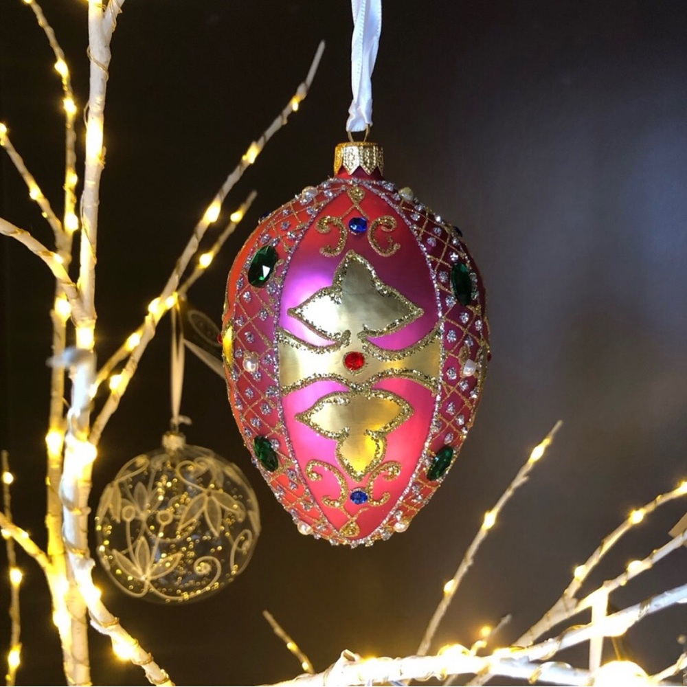 NWT Luxurious  Hot Pink Faberge Egg Ornament